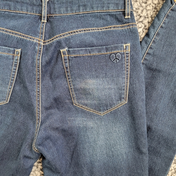 SOLD Bethany Mota High Waist Knit Jegging - Picture 6 of 6